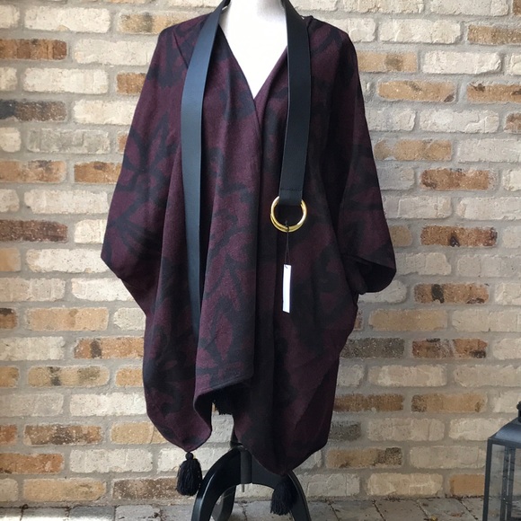 Cleo Bella Sevigny Capelet Exclusive & B-Low Belt - Picture 2 of 6